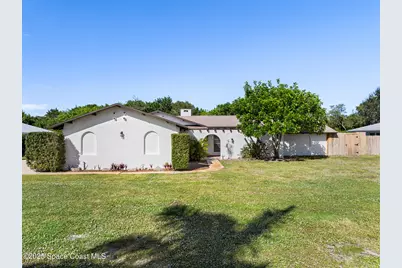 724 Puesta Del Sol Plaza, Indialantic, FL 32903 - Photo 1