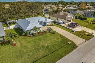 462 Biscayne Ln, Sebastian, FL 32958 - Photo 1