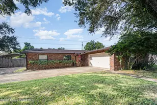 1650 W Carriage Dr, Titusville, FL 32796 - Photo 1