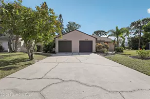 1731 Bluebird Ct, Melbourne, FL 32935 - Photo 1