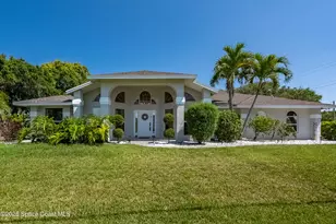 215 Beverly Ct, Melbourne Beach, FL 32951 - Photo 1