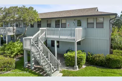 654 Centre Court SW #201, Vero Beach, FL 32962 - Photo 1