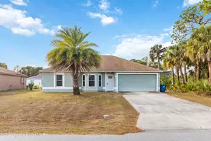 308 NW Tamarind Circle NW, Palm Bay, FL 32907 - Photo 1