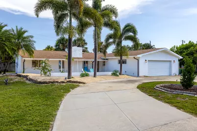 425 Tenth Avenue, Indialantic, FL 32903 - Photo 1