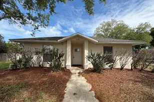 2066 Foxwood Dr, Melbourne, FL 32935 - Photo 1