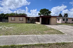 305 Edinburgh Dr, Cocoa, FL 32922 - Photo 1