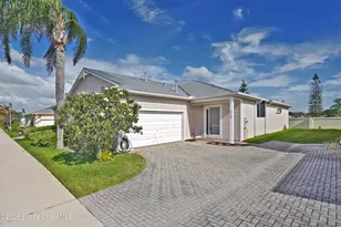4050 Alamanda Key Dr, Melbourne, FL 32901 - Photo 1