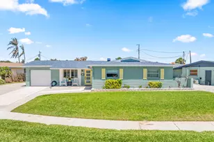 914 Bluewater Dr, Indian Harbour Beach, FL 32937 - Photo 1