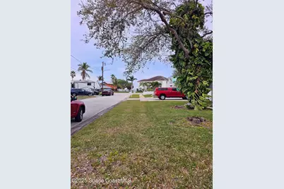 1735 E Central Avenue, Merritt Island, FL 32952 - Photo 1