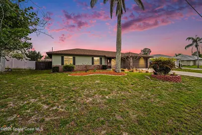 448 Americana Boulevard NW, Palm Bay, FL 32907 - Photo 1