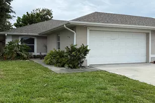 271 Ocean View Ln, Melbourne, FL 32903 - Photo 1