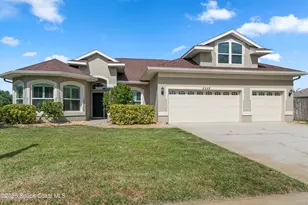 2558 Long Sandy Cir, Merritt Island, FL 32952 - Photo 1