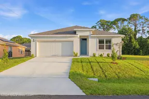 673 Bremerhaven St NW, Palm Bay, FL 32907 - Photo 1