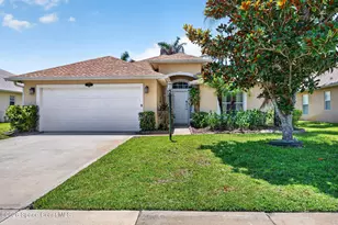 969 Tavernier Cir NE, Palm Bay, FL 32905 - Photo 1