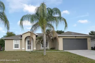 998 Camden Ave NW, Palm Bay, FL 32907 - Photo 1