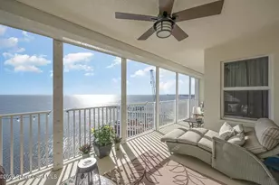 7 Indian River Ave, Titusville, FL 32796 - Photo 1
