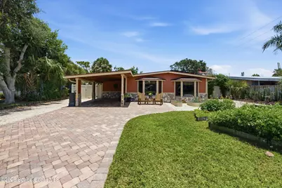 1055 S Brevard Avenue, Cocoa Beach, FL 32931 - Photo 1