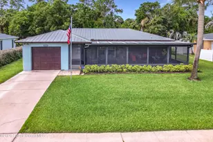 2635 5th St, Vero Beach, FL 32962 - Photo 1