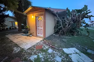 2910 Riverview Dr, Melbourne, FL 32901 - Photo 1