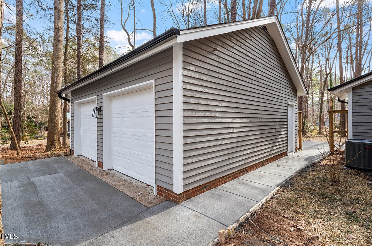 6017 Old Horseman Trl, Raleigh, NC 27613-8104
