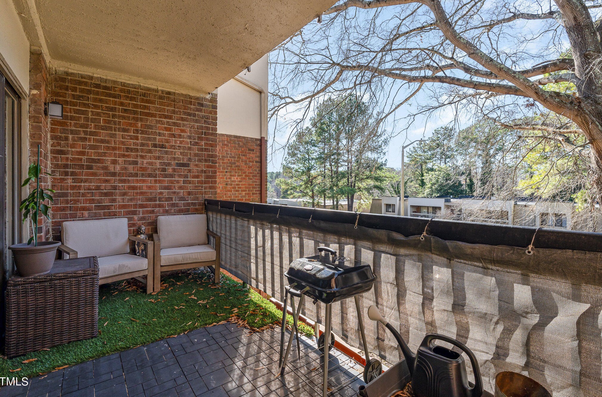 500 Umstead Dr, Chapel Hill NC  27516-1612 exterior