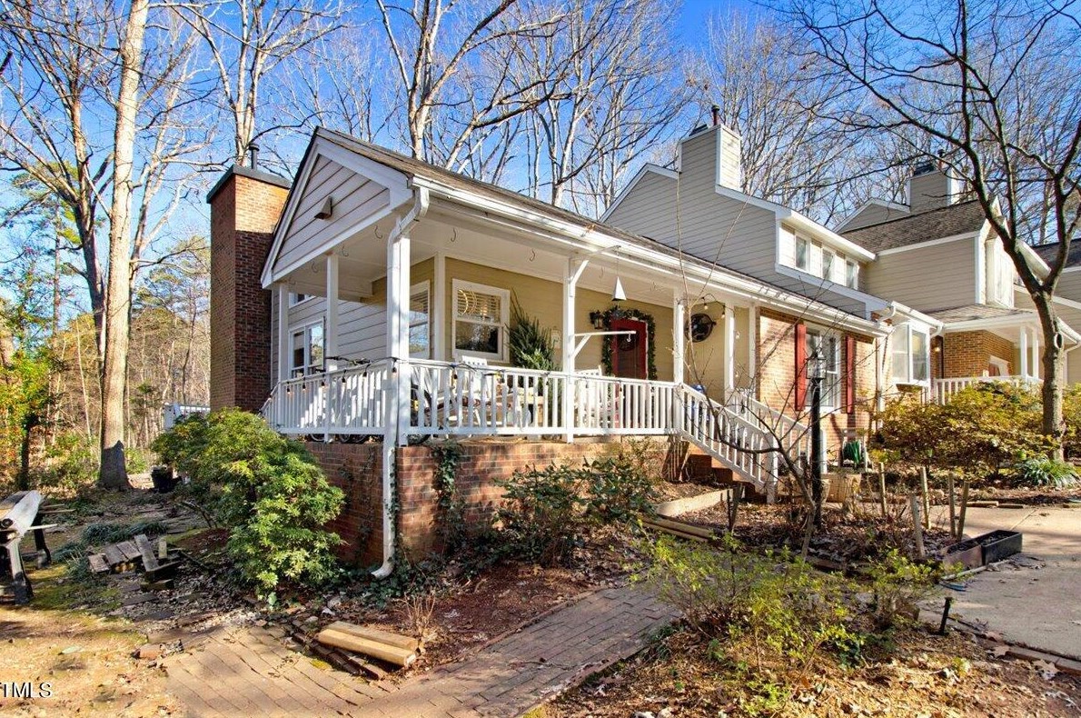 1016 Boathouse Ct, Raleigh, NC 27615-5801