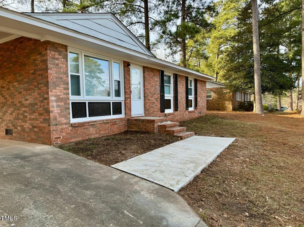 5215 Merritt Dr, Fayetteville, NC 28314-1413