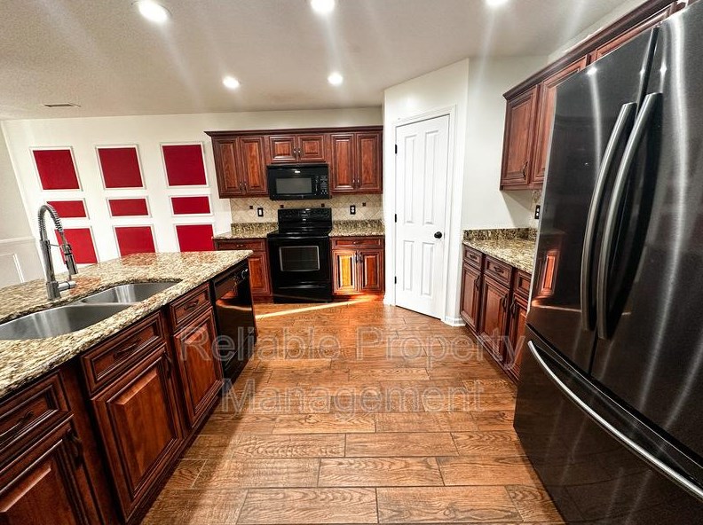 2438 Ferdinand Dr, Knightdale, NC 27545