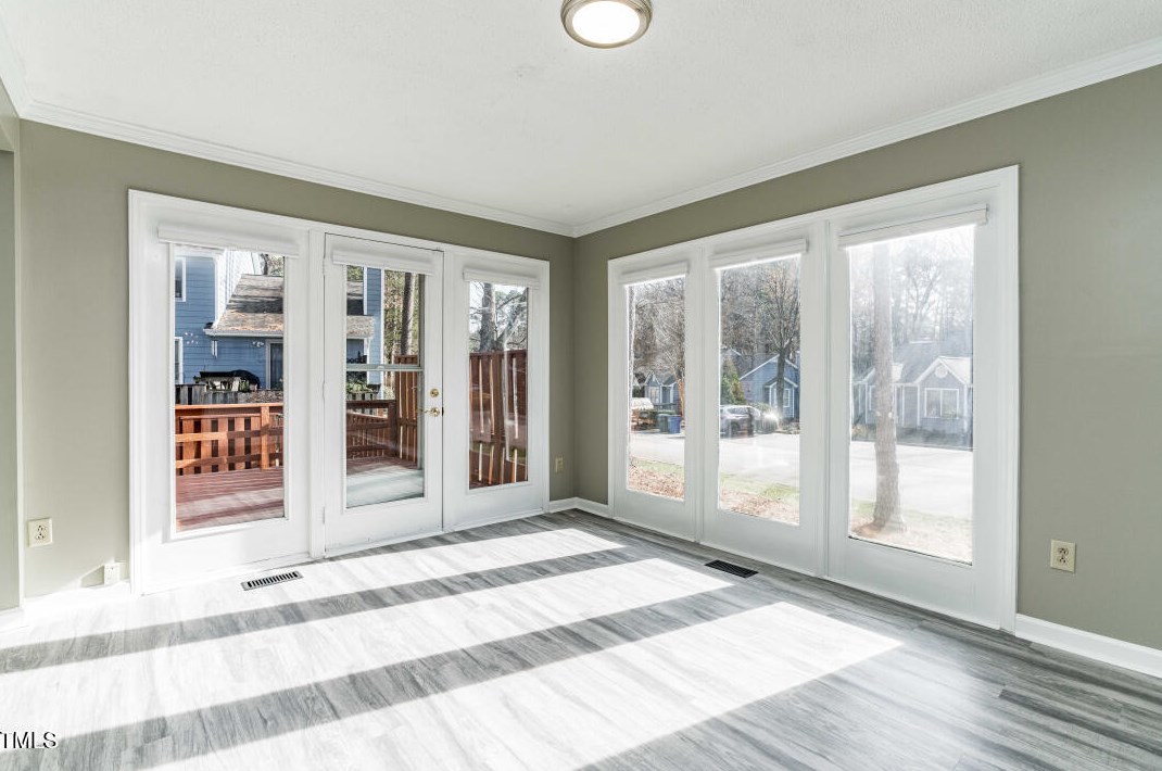 6215 Fountainhead Dr, Raleigh, NC 27609-8516