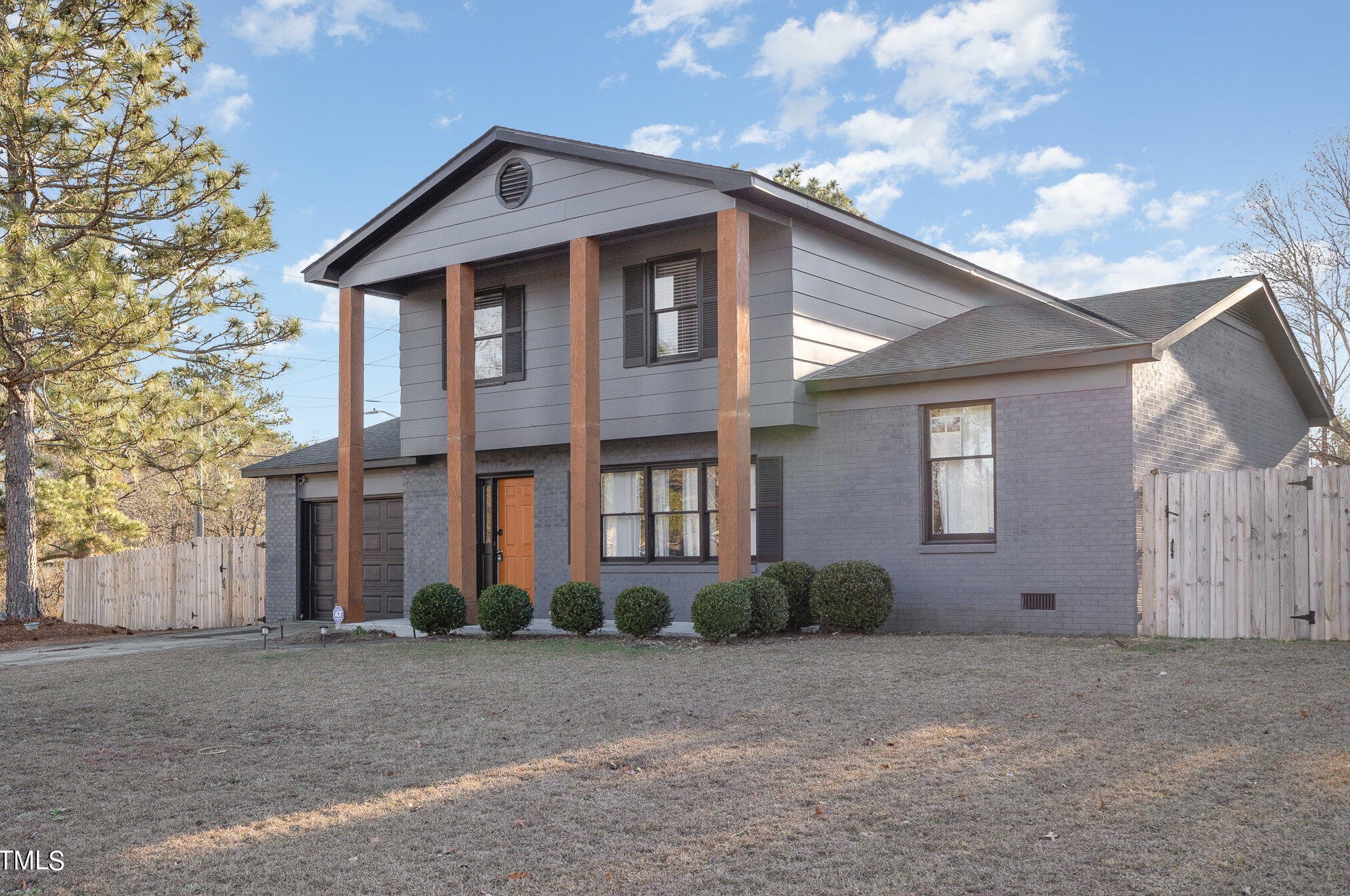 1060 Christina St, Fayetteville, NC 28314-6412