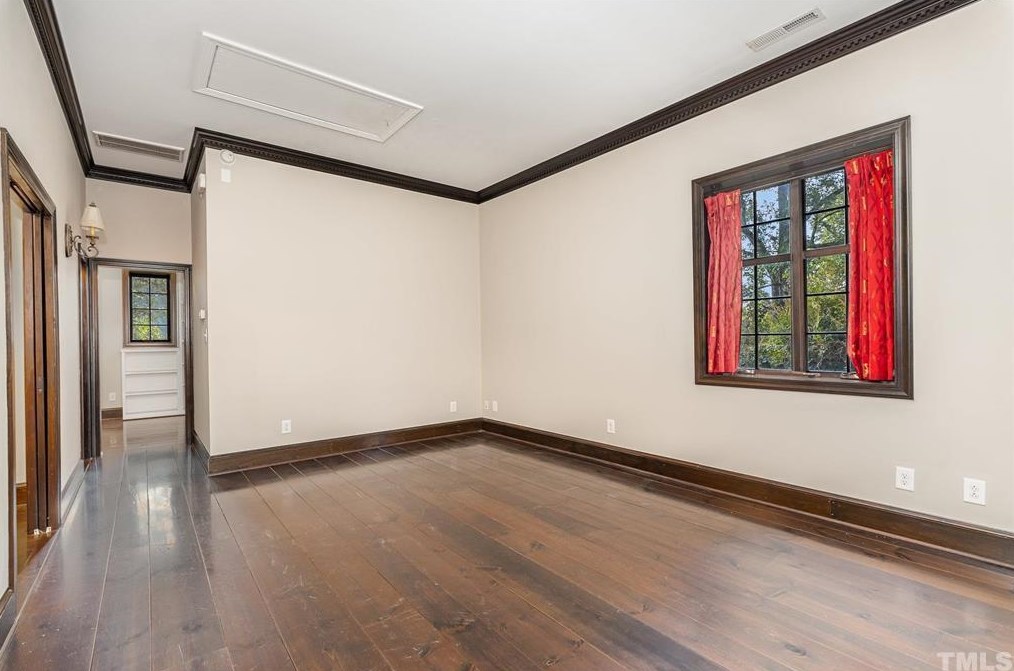 809 Old Pittsboro Rd, Chapel Hill, NC 27516