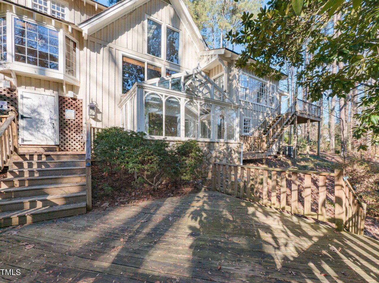110 Pasquotank Dr, Raleigh, NC 27609-6930