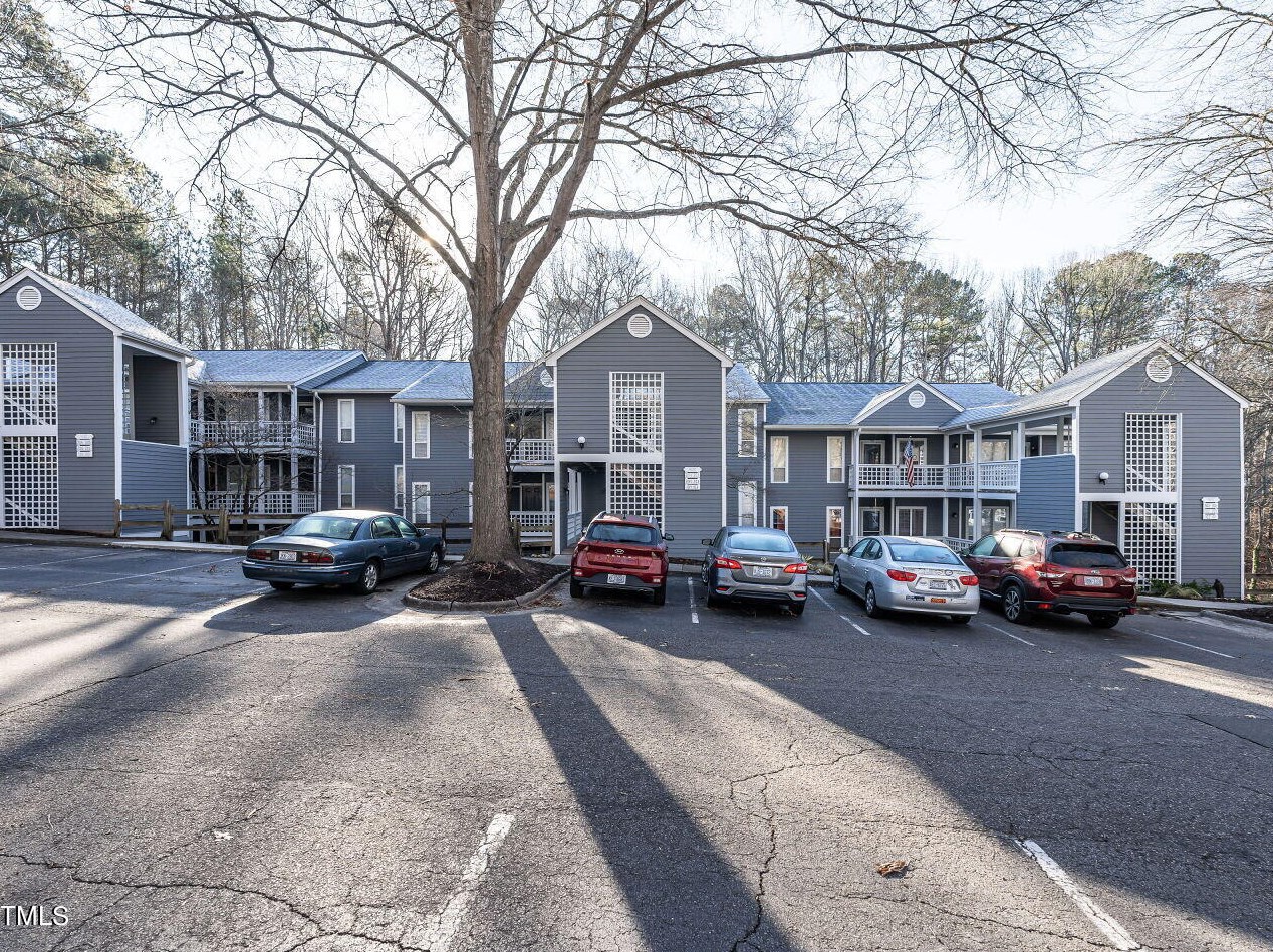 4120 Sedgewood Dr, Raleigh, NC 27612-3550
