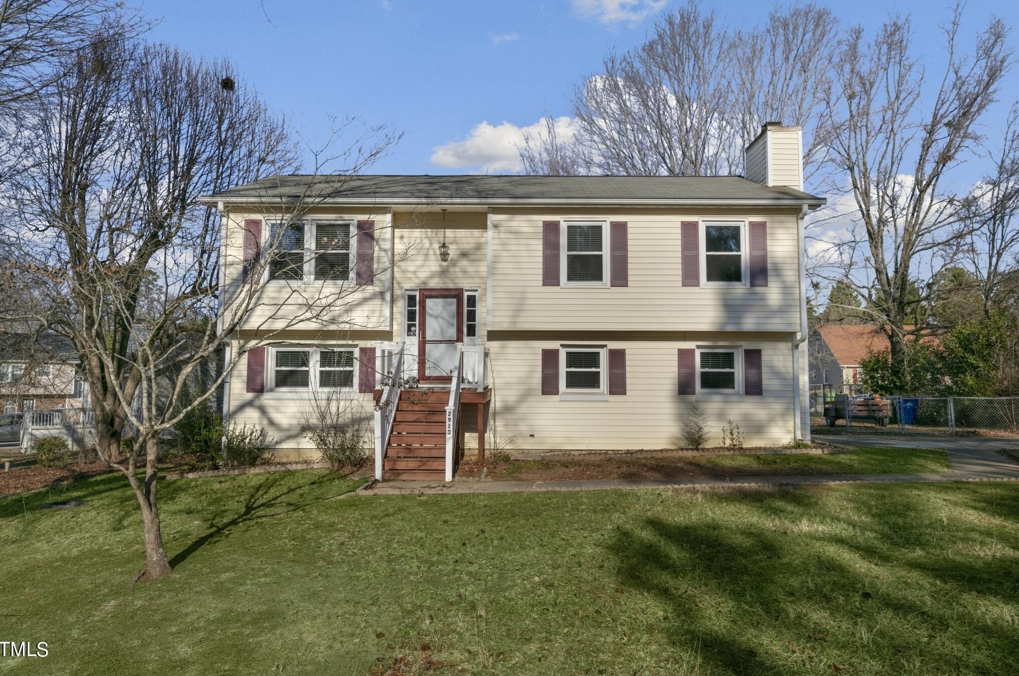 2913 Slippery Elm Dr, Raleigh, NC 27610-5852