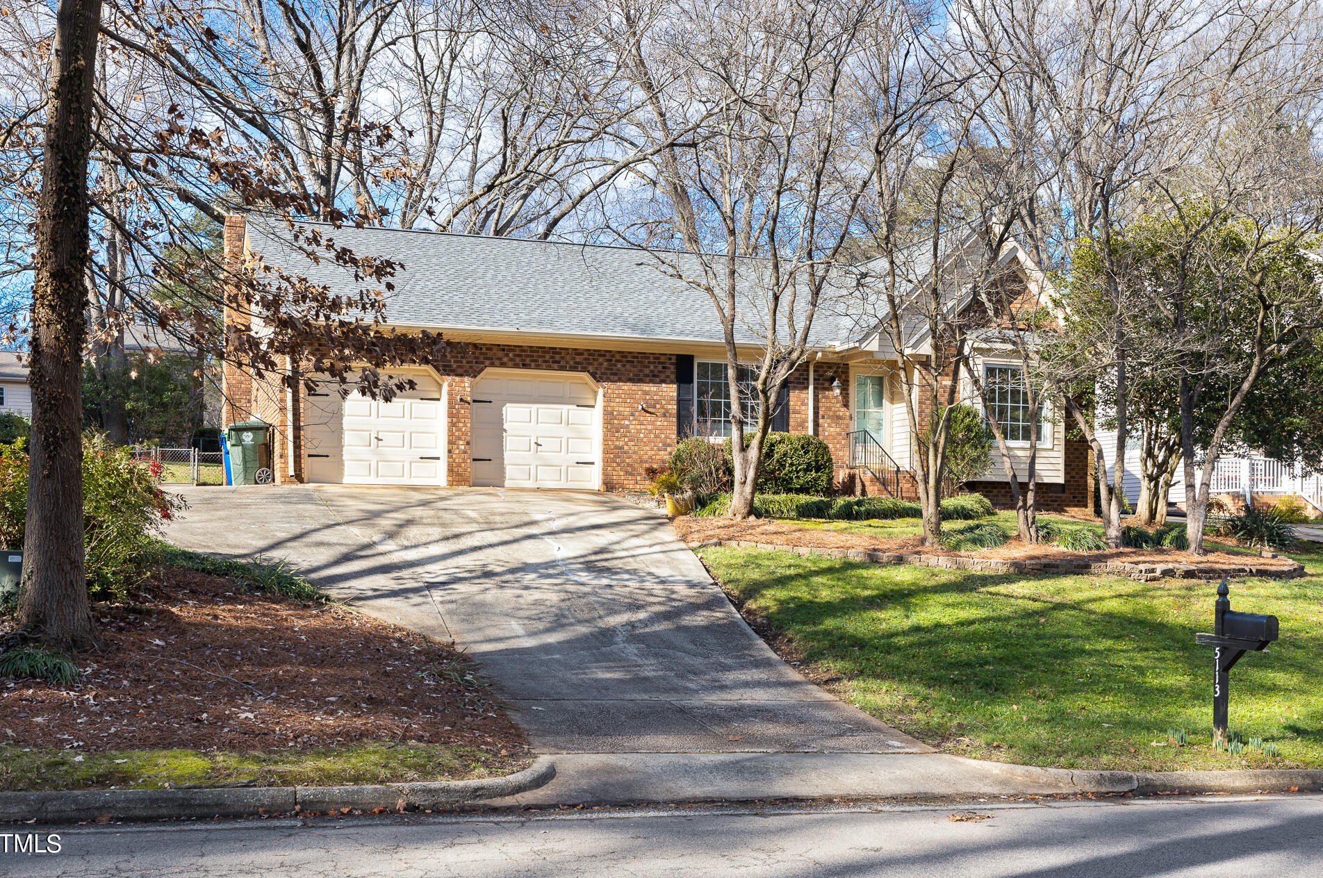 5113 Cedarwood Dr, Raleigh, NC 27609-4614