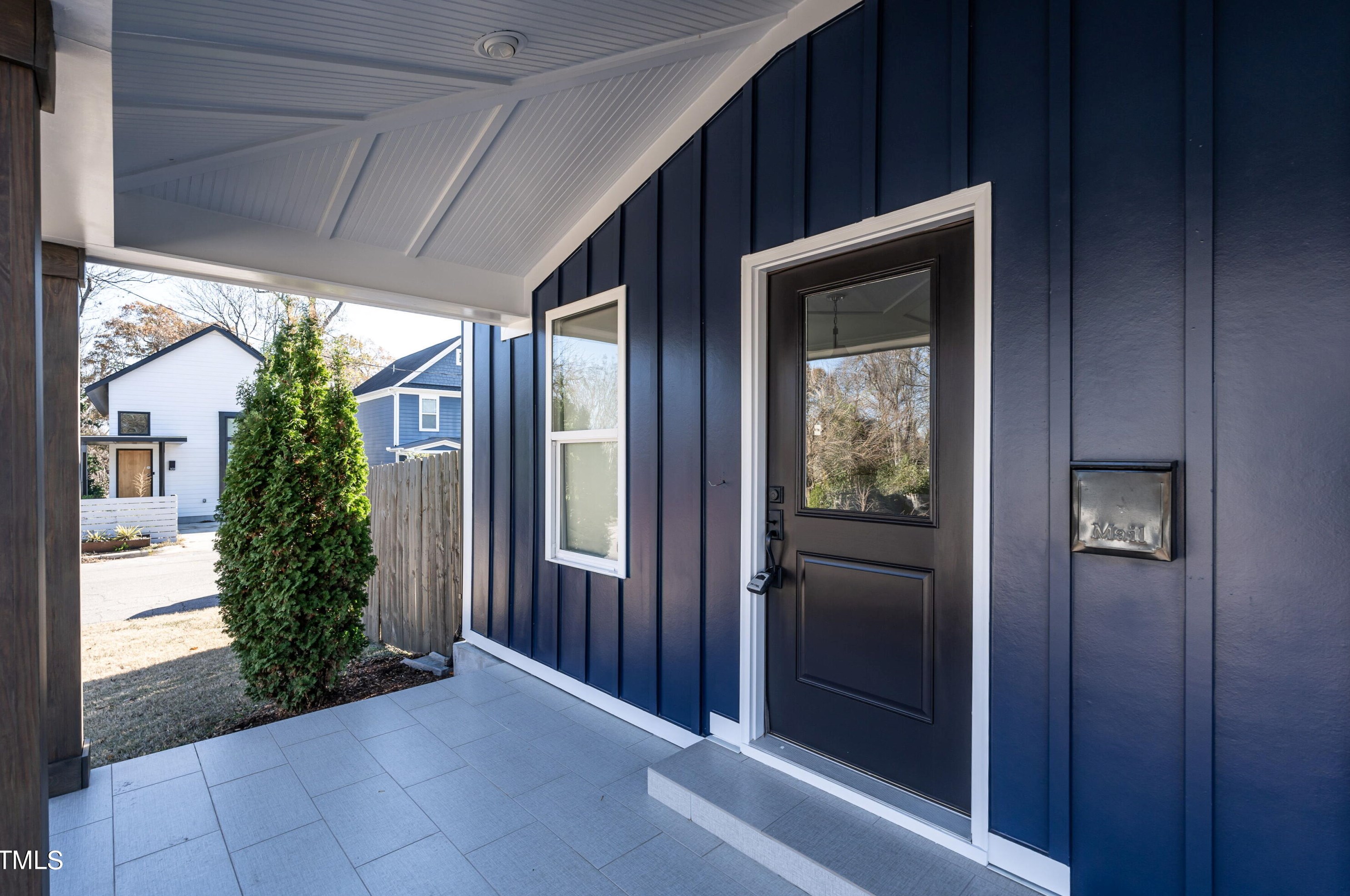 14 Bart St, Raleigh, NC 27610-2679