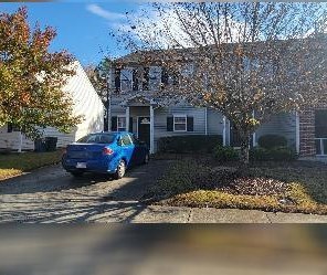 5008 Rainmaker Dr, Durham, NC 27704