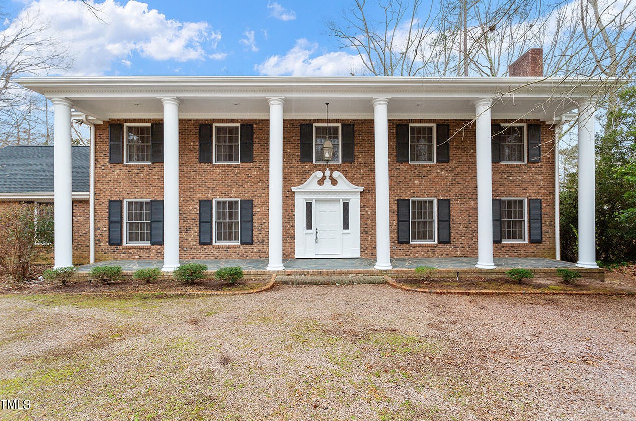 3900 Yadkin Dr, Raleigh, NC 27609-6331