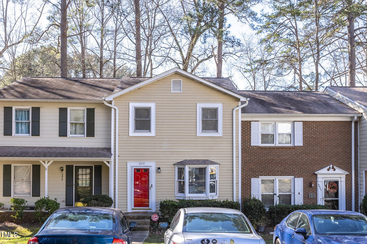 5919 Dixon Dr, Raleigh NC  27609-3639 exterior