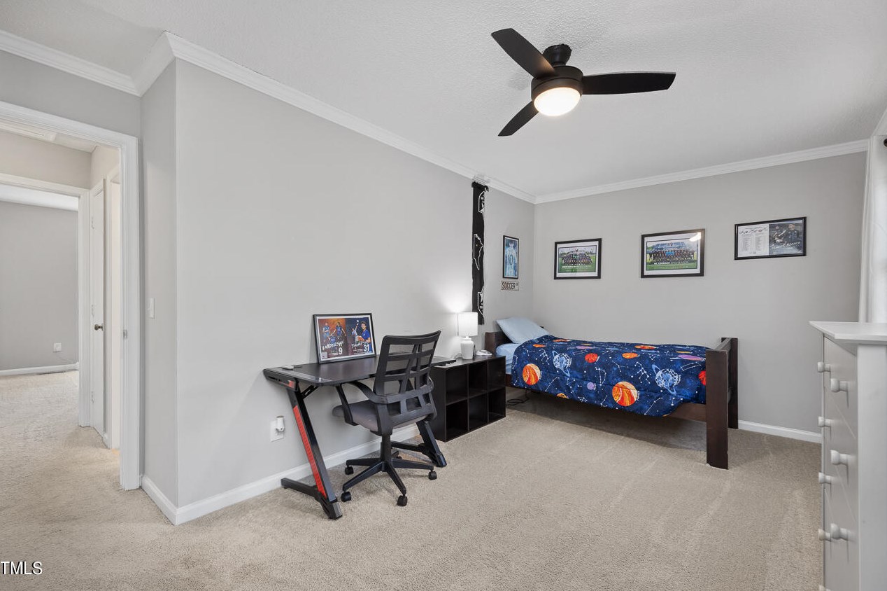 5919 Dixon Dr, Raleigh NC  27609-3639 exterior