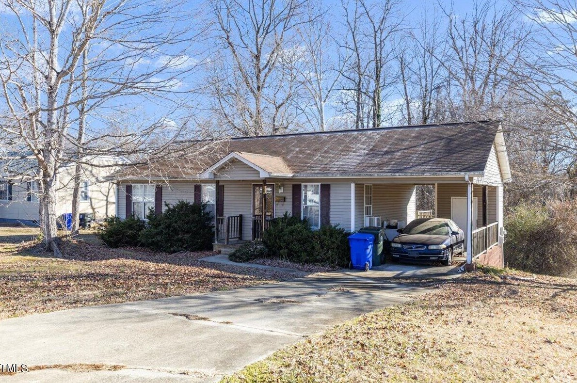 604 N 3rd St, Mebane, NC 27302