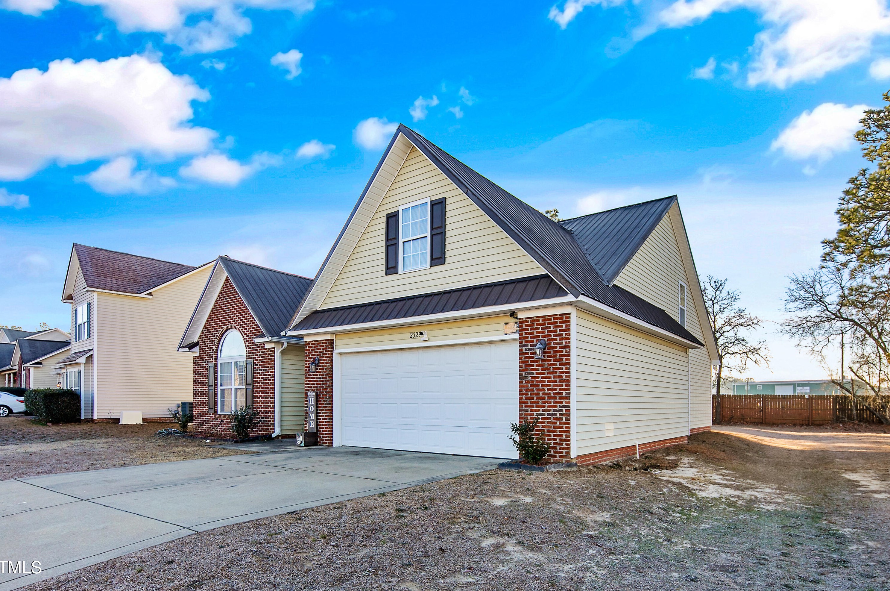 2329 Gray Goose Loop, Fayetteville, NC 28306-3553