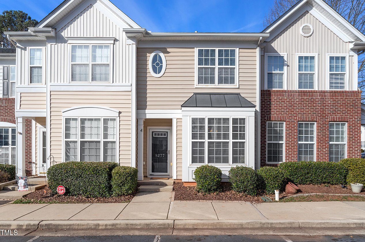 8277 City Loft Ct, Raleigh, NC 27613-6893