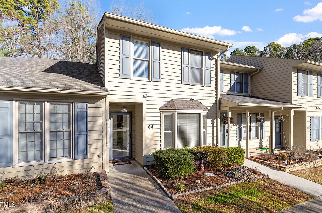 64 Stonewall Way, Durham, NC 27704-1784