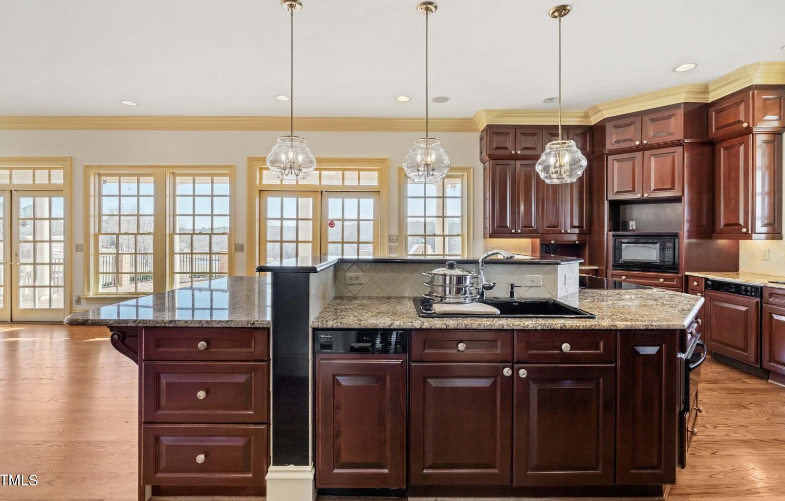 632 Marcellus Way, Clayton NC 27527-5542 exterior