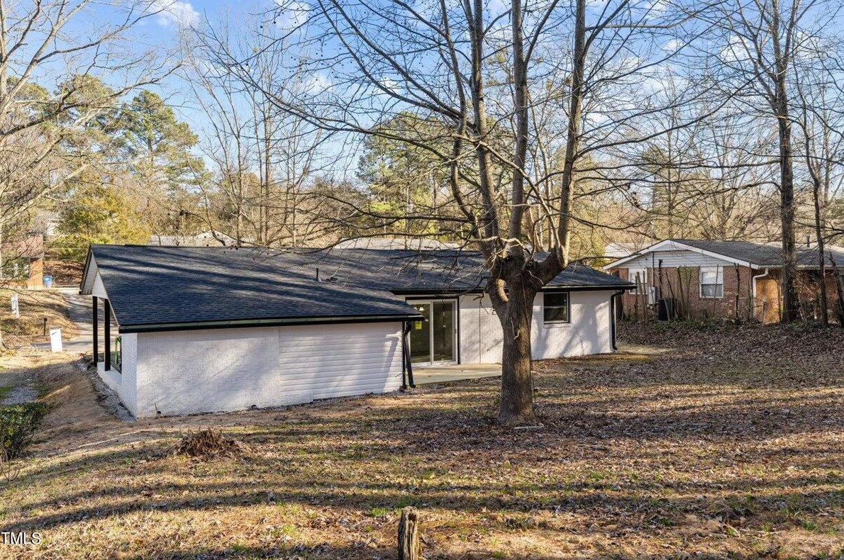 2118 Dandridge Dr, Raleigh NC  27610-4810 exterior