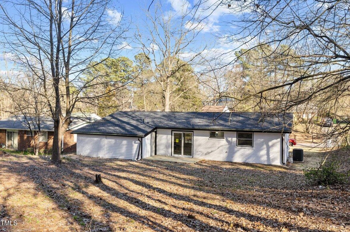 2118 Dandridge Dr, Raleigh NC  27610-4810 exterior
