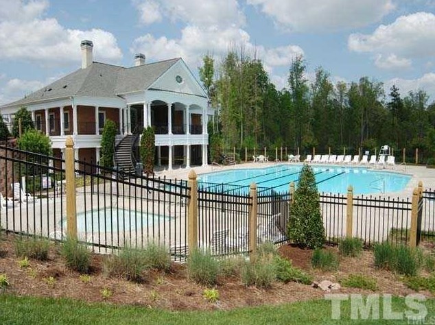 105 Tortoise Ln, Cary, NC 27560-7295