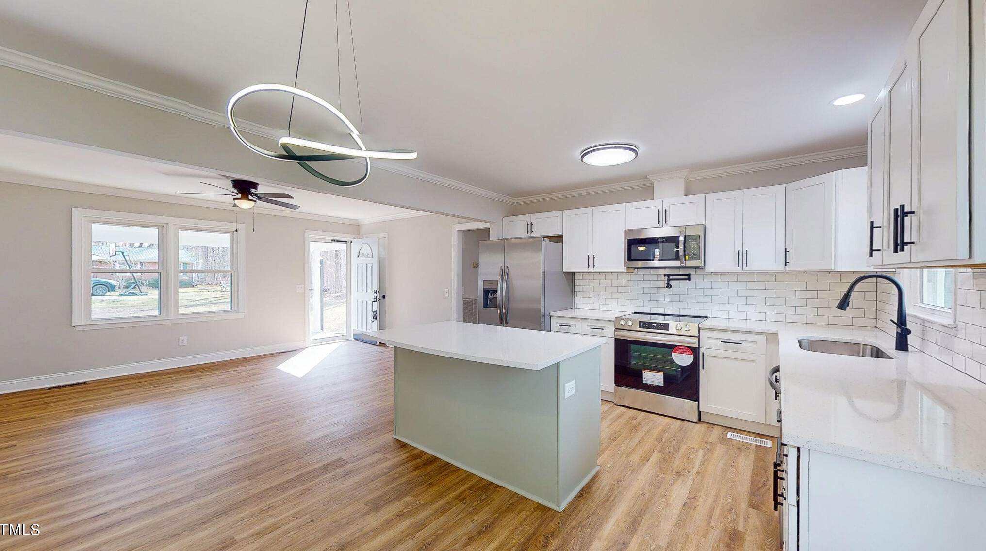 54 S 3rd St, Roxboro, NC 27573