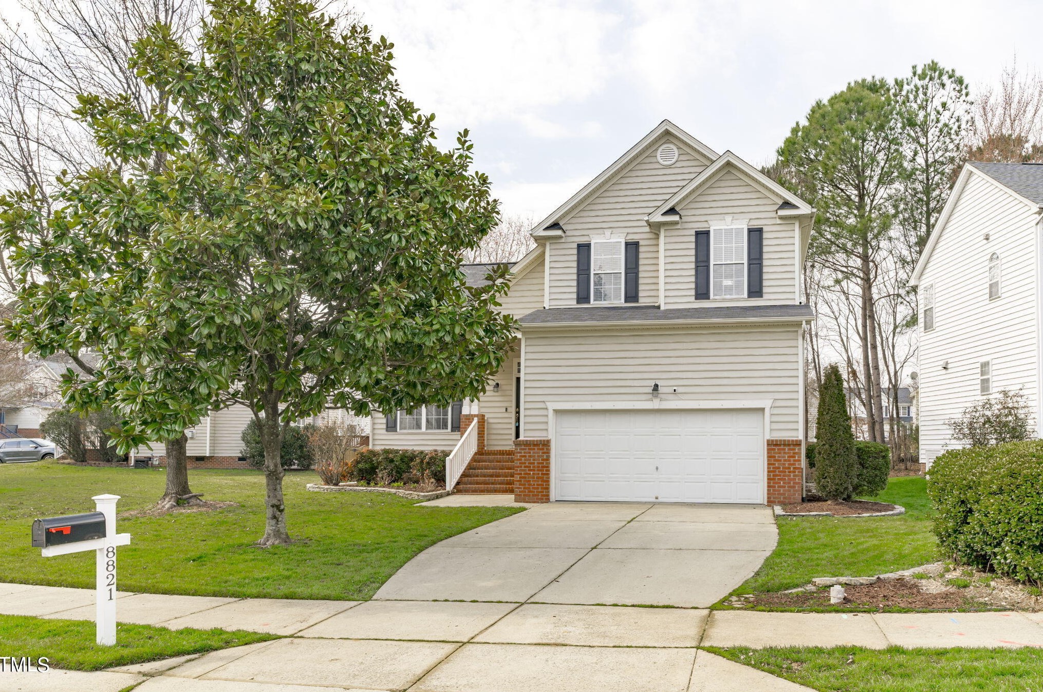 8821 Waynick Dr, Raleigh, NC 27617-4789